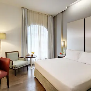4* מלון Sercotel Coliseo